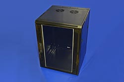 19" rozvaděč 15U (775mm), hloubka 600, šířka 570, závěsný, černý