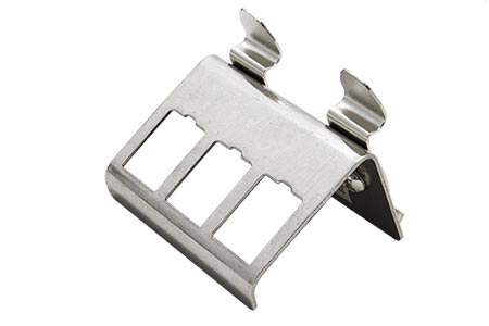 Držák pro 3x keystone na DIN lištu, kovový