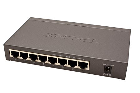 Ethernet přepínač 10/100/1000, 8 portů, 4x POE (TL-SG1008P)