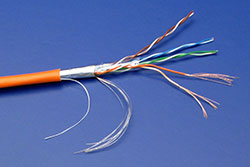 Kabel FTP kulatý, kat. 5e, Eca, 100m, lanko, oranžový