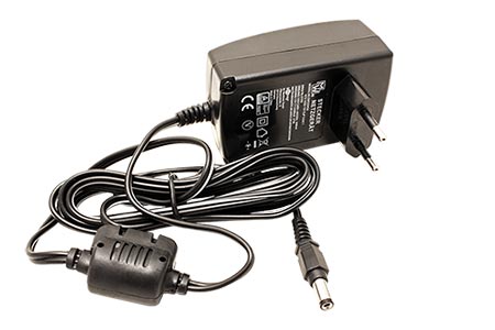 Napájecí adaptér 12V, 2,25A, 5,5 x 2,1mm, černý