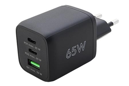 Napájecí adaptér síťový (230V) - 2x USB C + USB A, GaN, 65W, černý