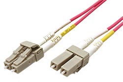 Optický patchkabel LC-LC 50/125 (multimode), 2mm, duplex, OM4, LSOH, Low-Loss, 0,5m