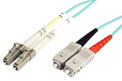 Optický patchkabel LC - SC 50/125 (multimode), 2mm, duplex, OM3, 20m