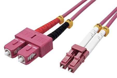 Optický patchkabel LC-SC 50/125 (multimode), 3mm, duplex, OM4, LSOH, 0,5m