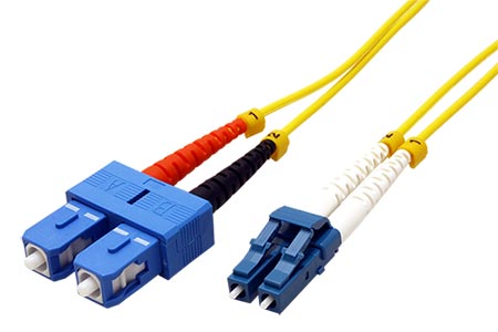 Optický patchkabel LC-SC 9/125 (single mode), duplex, OS2, LSOH, 2m