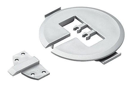 Průchozí koncový úchyt organizéru kabelů se 2 trny, stříbrný (930.138)