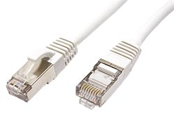 S/FTP patchkabel kat. 6, LSOH, 0,5m, bílý