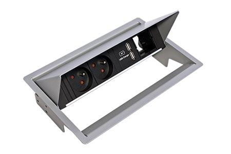 Systém CONEO, box, rám, 4 moduly, 2x zásuvka CZ, zdroj 15W (2x USB A), 1x volné (900.407)