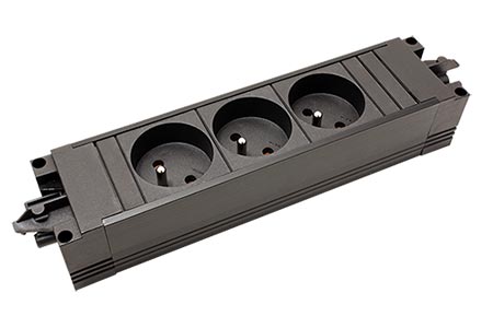 Systém STEP BASE, 3x zásuvka CZ, GST18(M) - 3x CEE 7/5(F) - GST18(F) (336.603)