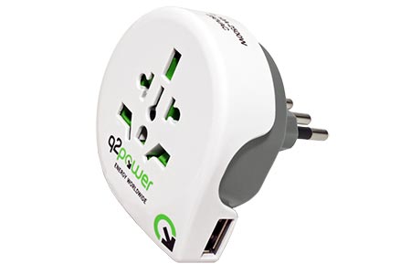 Univerzální cestovní adaptér 230V -> IT s USB
