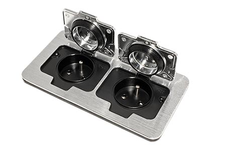 Vestavná podlahová dvojzásuvka, IP55