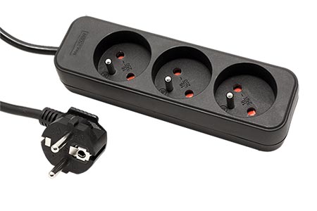 Vícenásobná zásuvka 230V/10A, 3x zásuvka CZ, CEE 7/7(M) - 3x 7/5(F), černá, 2m